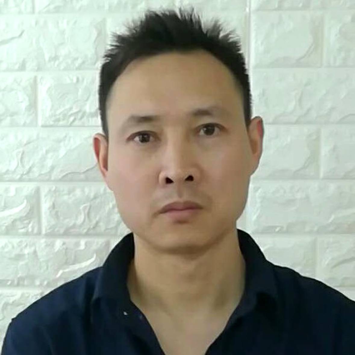 井华军的照片