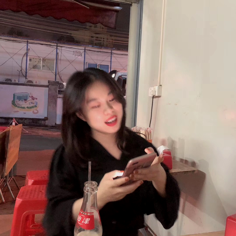 海洋中的陈大鱼的照片