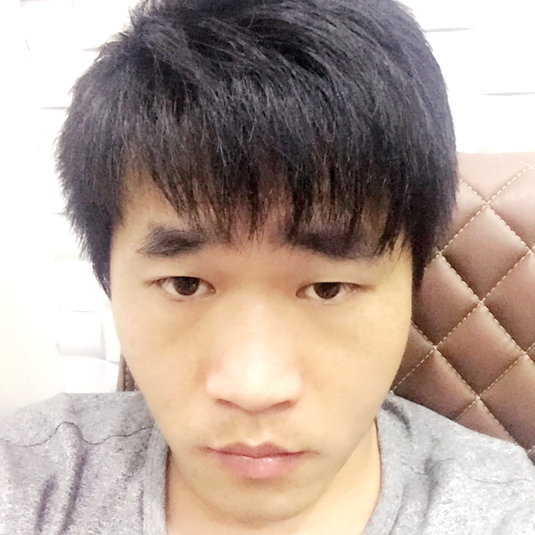 碧影踢幽默的照片