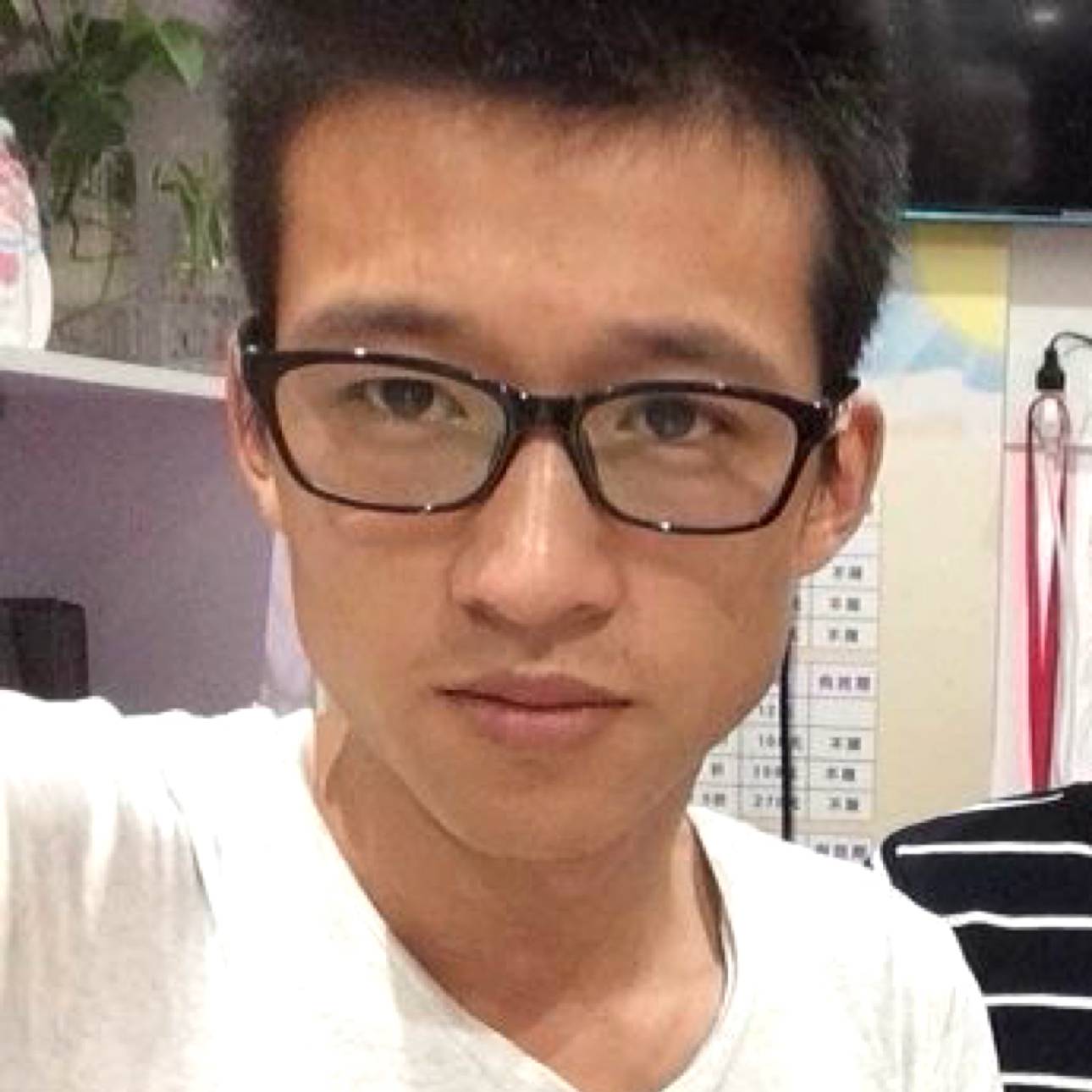 独望风雨满楼的照片