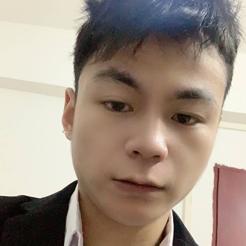 蘩藜凝眸一个人的照片