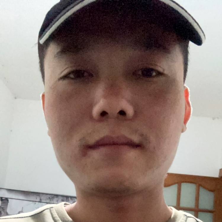 罗龙雄的照片