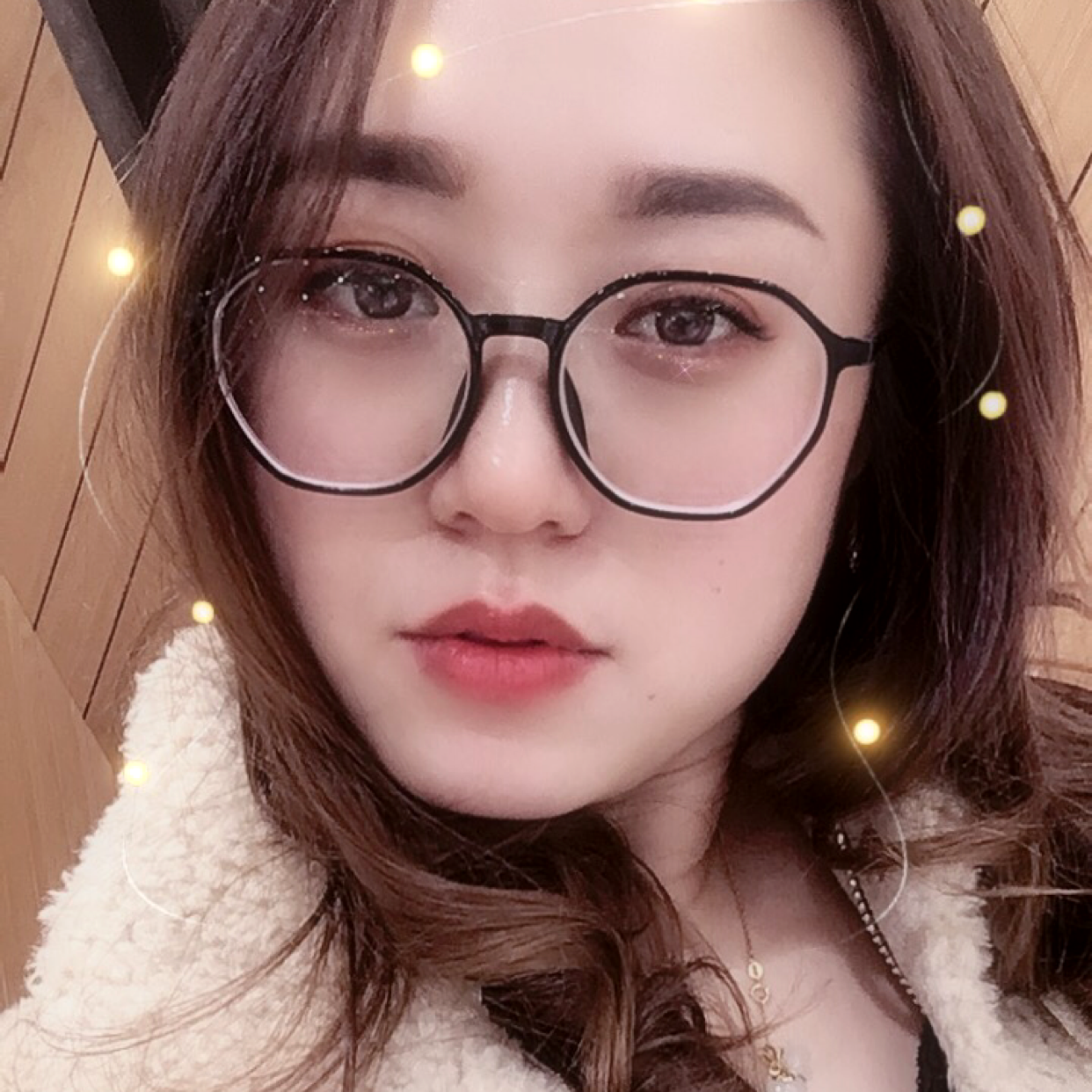 快乐拿孤心的照片