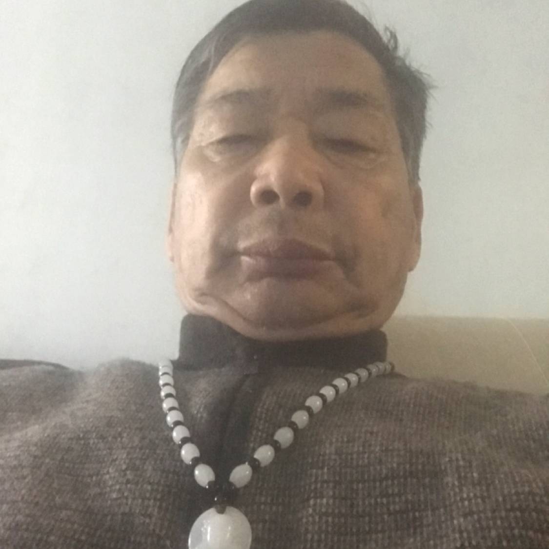 炙热说服饰的照片