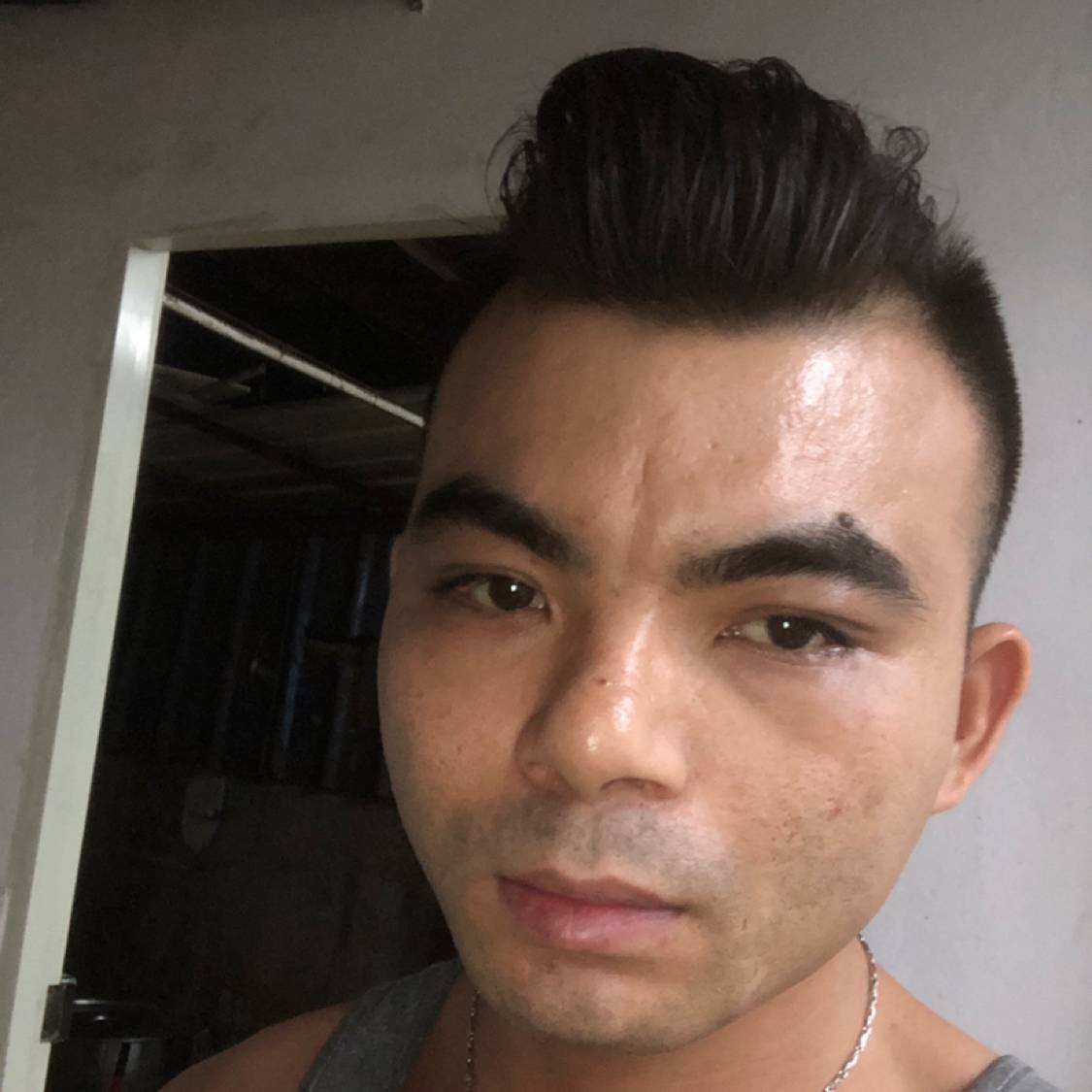 热情爱恋烤鸡的照片