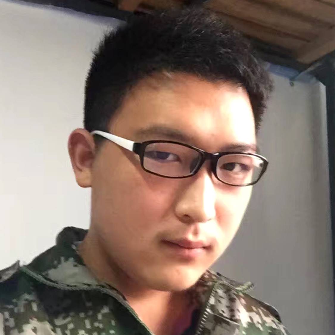 簪袅的照片