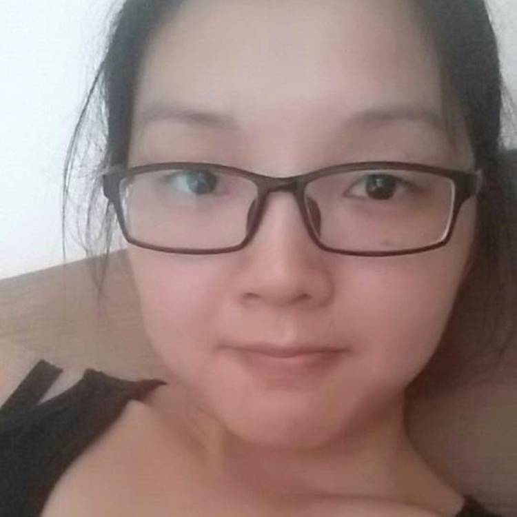 优子伊的照片
