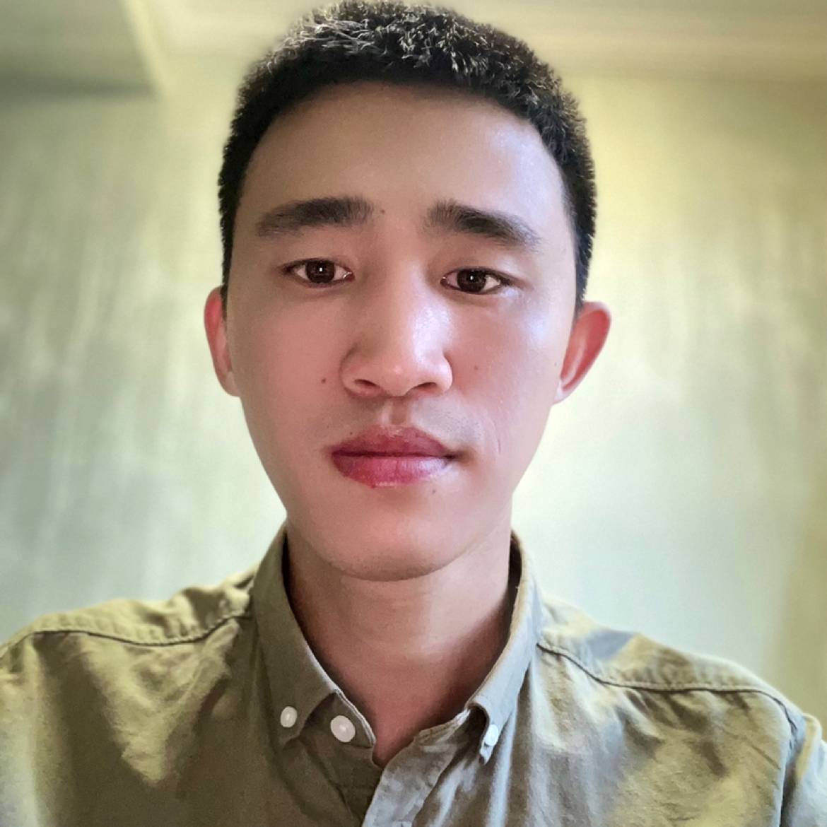 皮带彪壮的照片