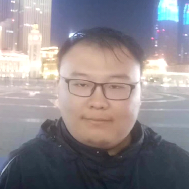 万正纲的照片