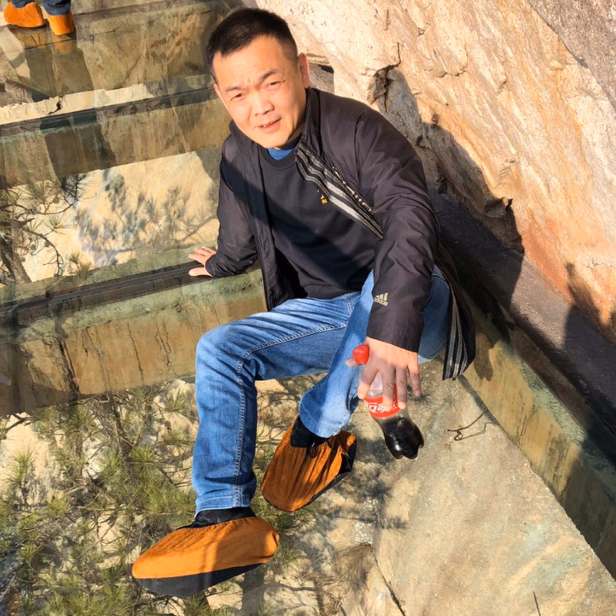下一个路口等待的照片