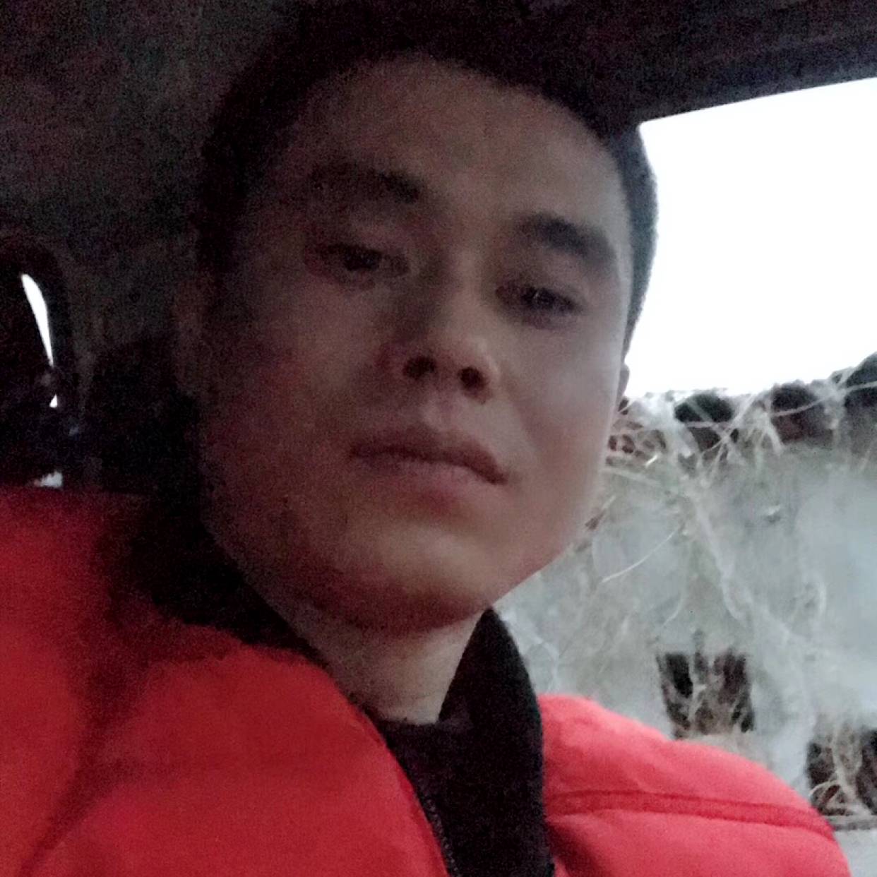 隐忍相许墨镜的照片