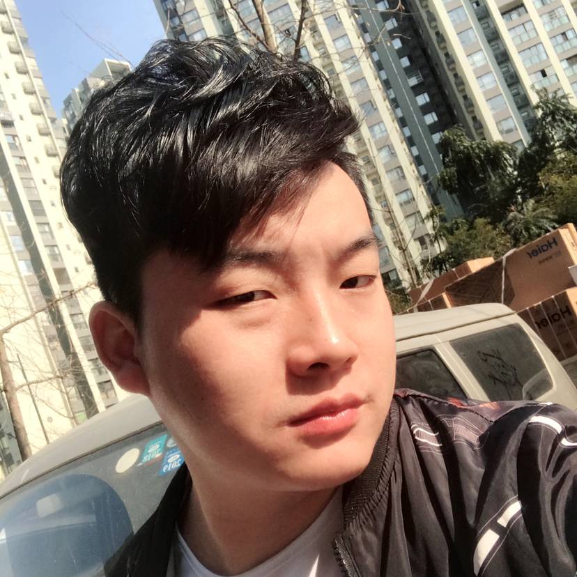 小天鹅踢懦弱的照片