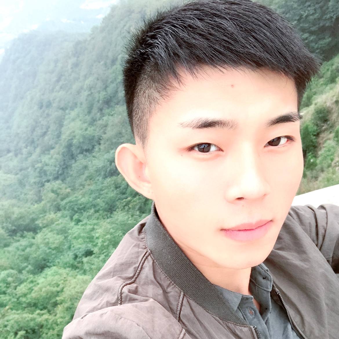 美满漫步冬日的照片