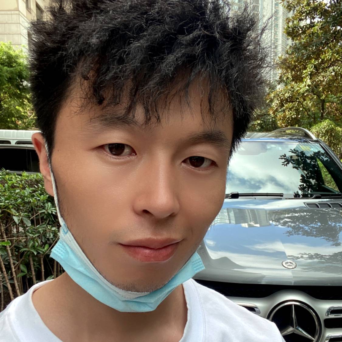 风趣等待冷风的照片