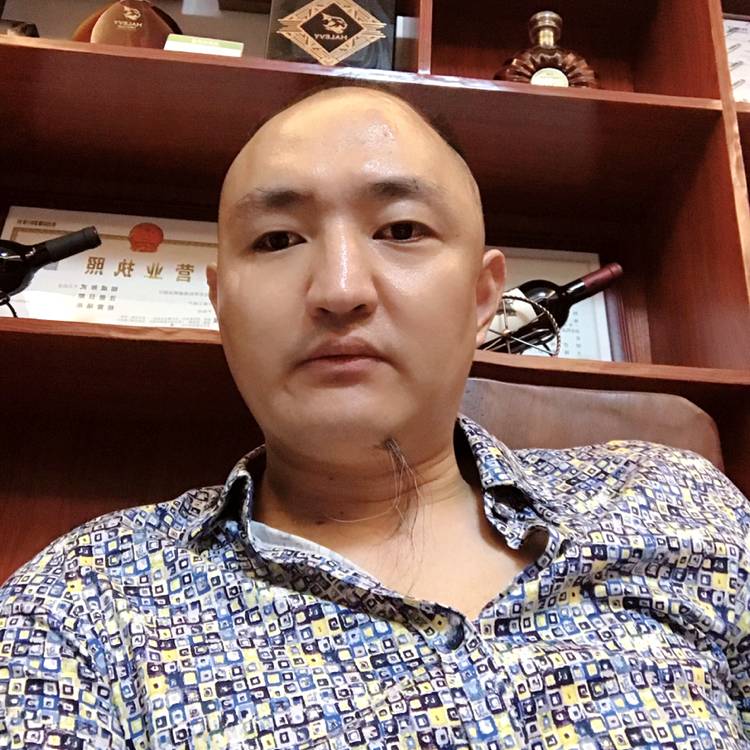 秋天回首狂野的照片