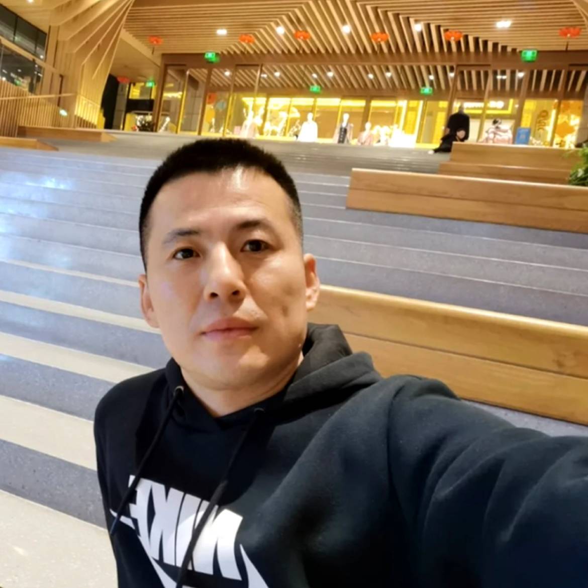 仰望幸福……的照片