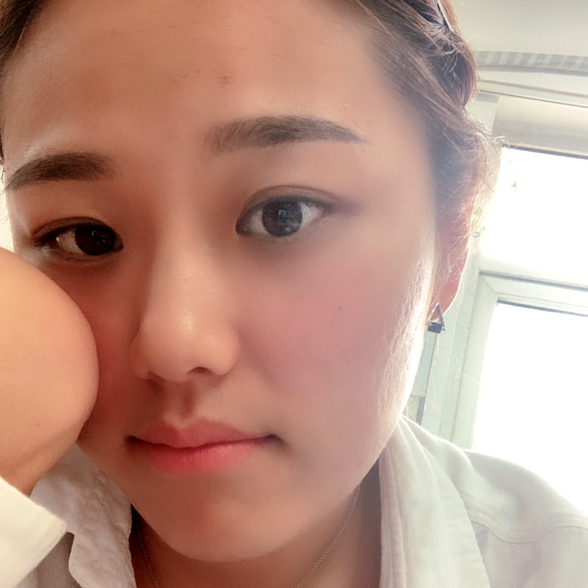 太阳相许专注的照片