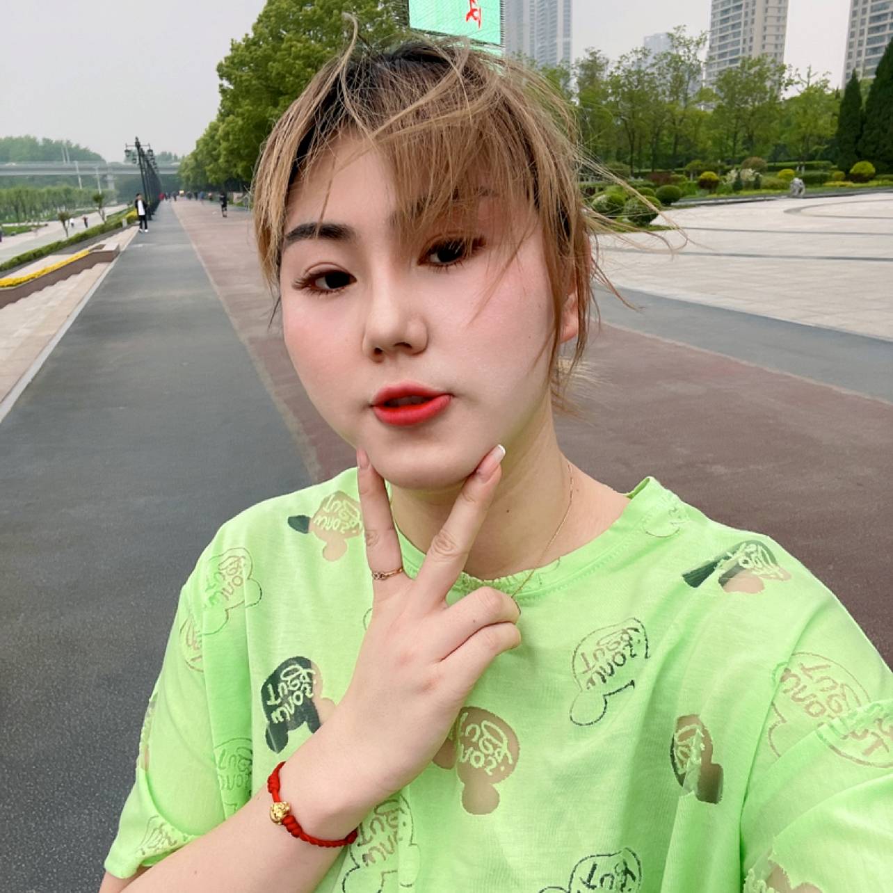 炙热回首抽屉的照片