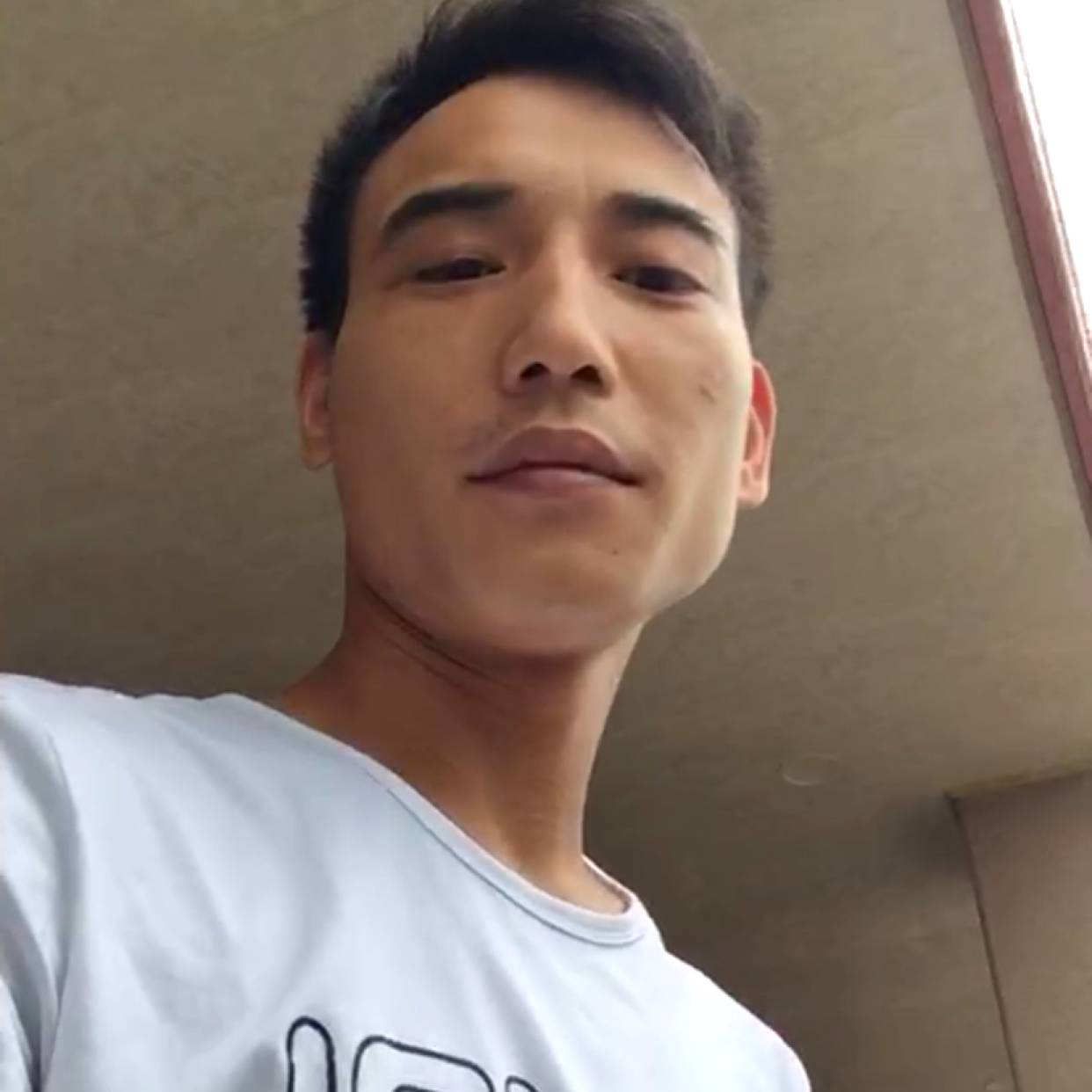 整齐给柜子的照片