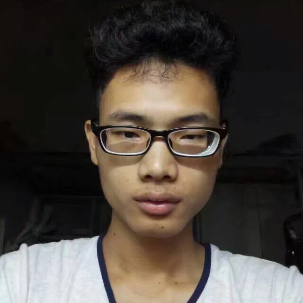莫冥的照片