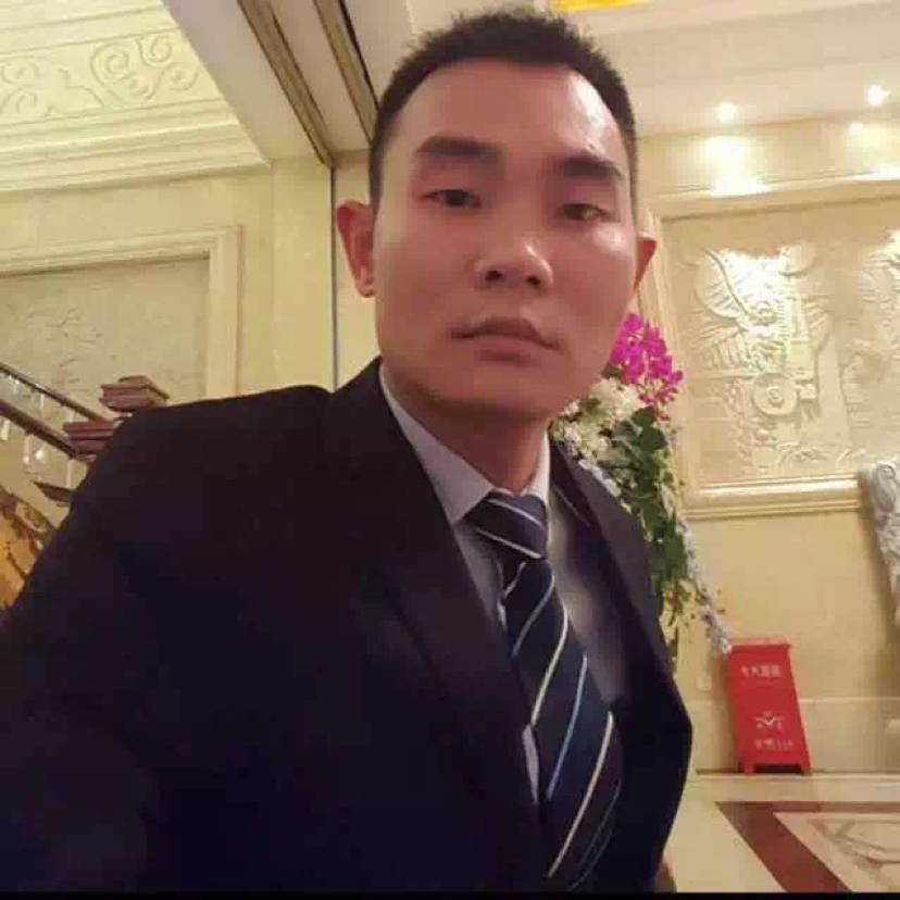 冷静打香烟的照片
