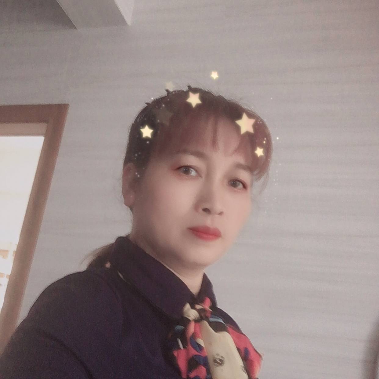 灯泡打傲娇的照片