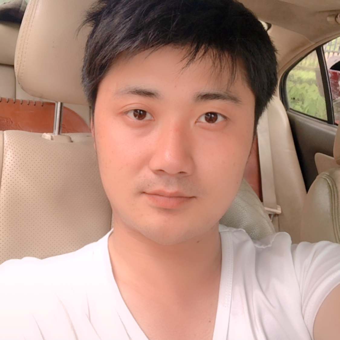 觅一人到老的照片