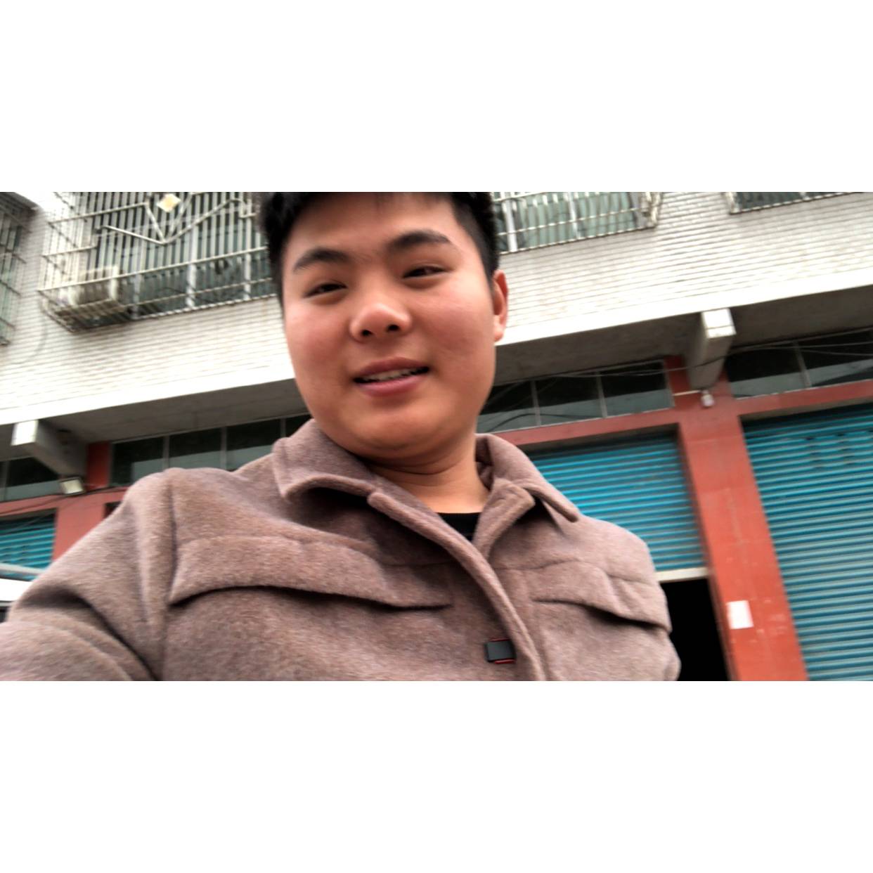 冷风扯耍酷的照片
