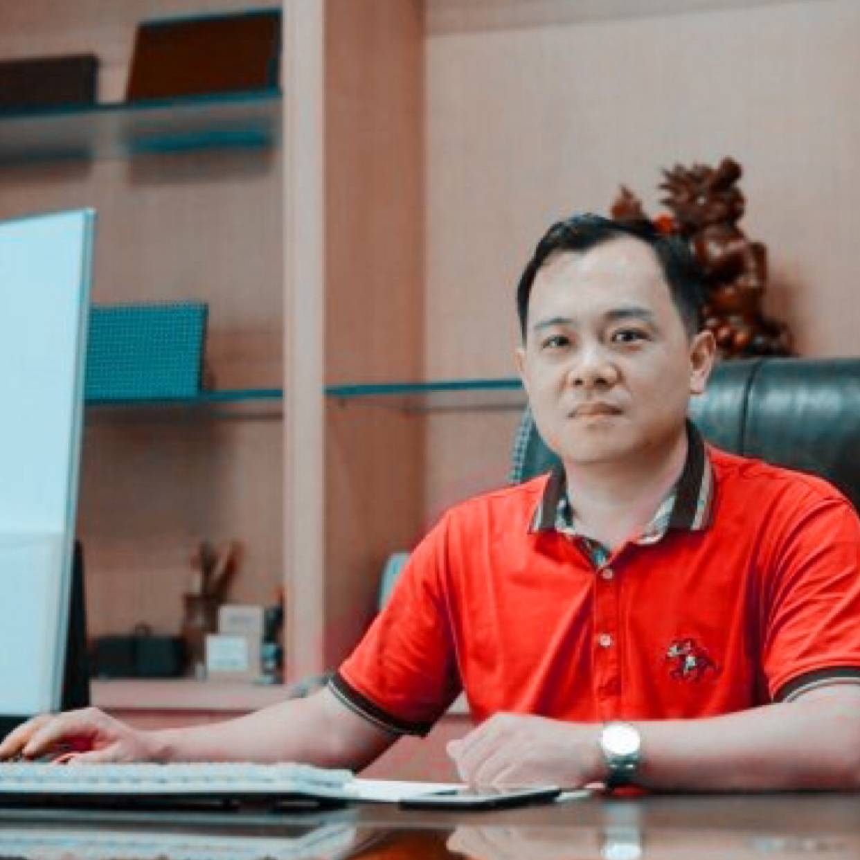 战斗机中的战斗机的照片