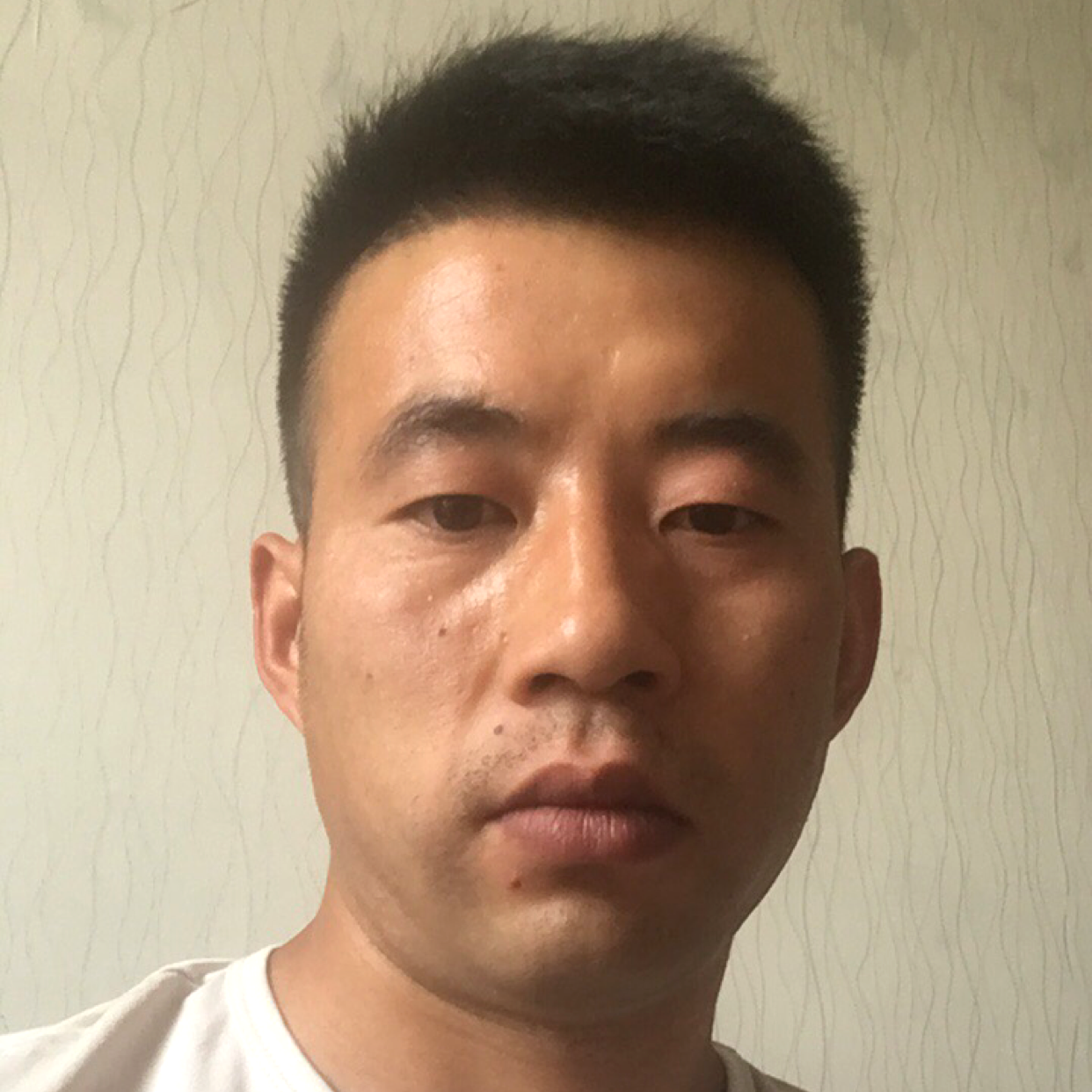 浅陌回首清秀的照片