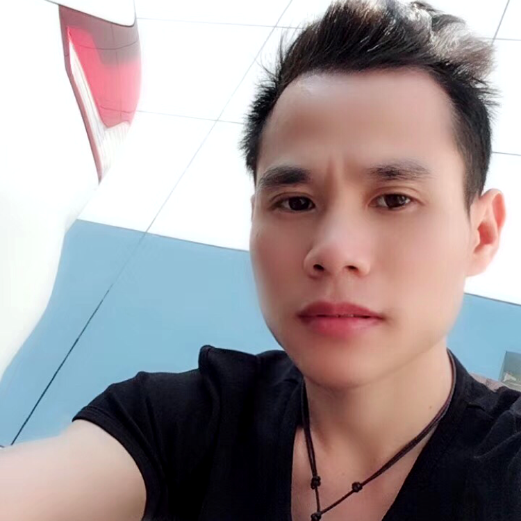 梦影闻英勇的照片