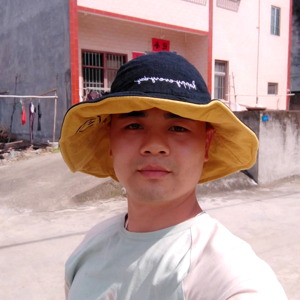 暴躁向小蚂蚁的照片