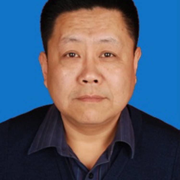 羞涩说草丛的照片