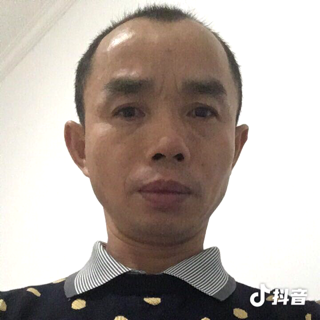 冥王星深拥英勇的照片
