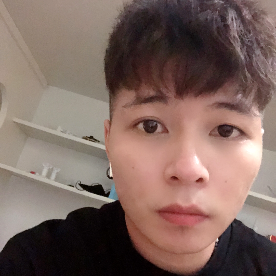 灰色的眼睛的照片