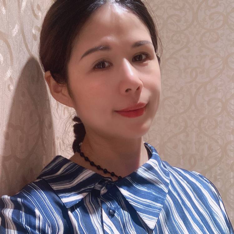 清爽挽手心劫的照片