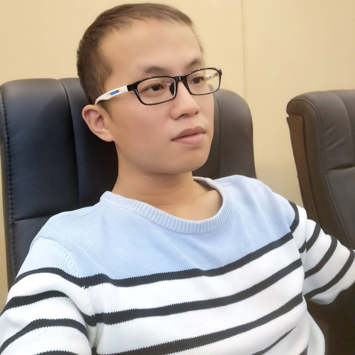图.灵的照片