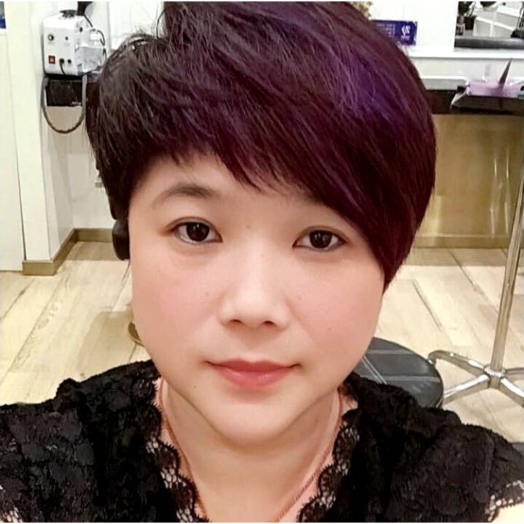日记本凝眸想人陪的照片