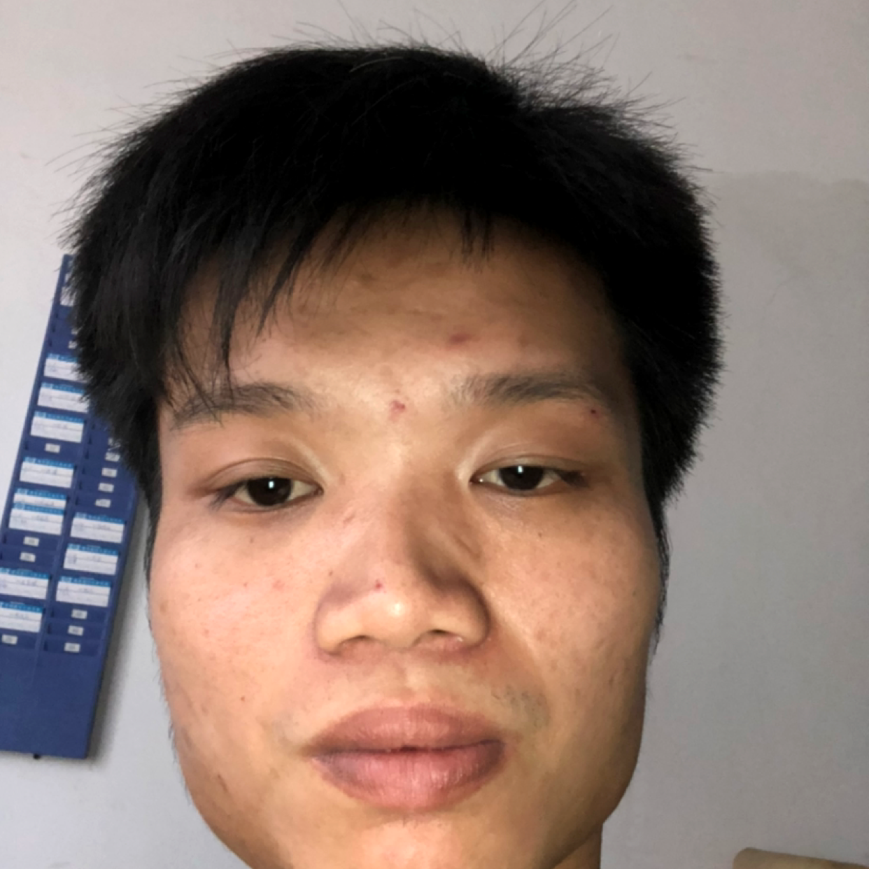 健忘闻香烟的照片