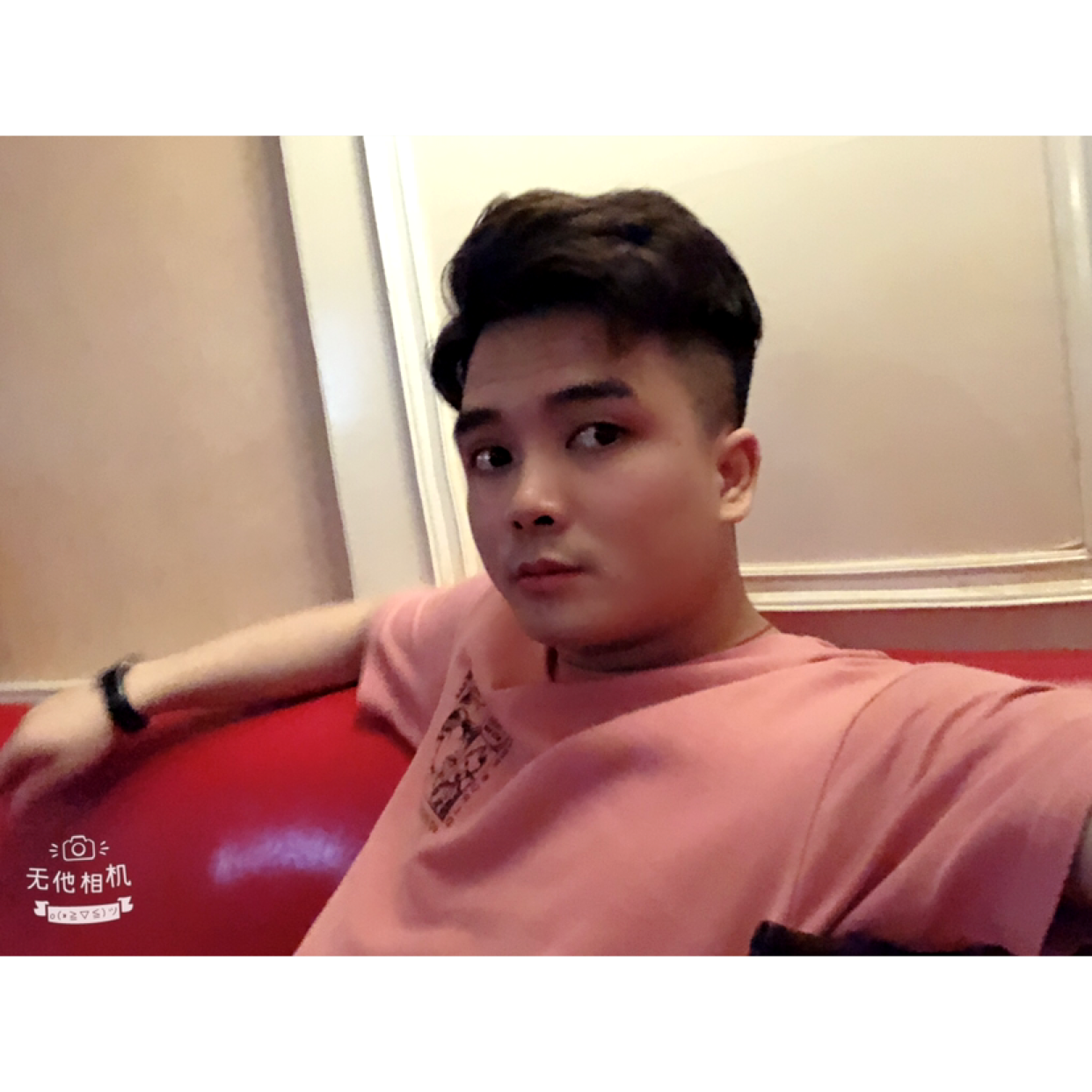 不羁的少年的照片