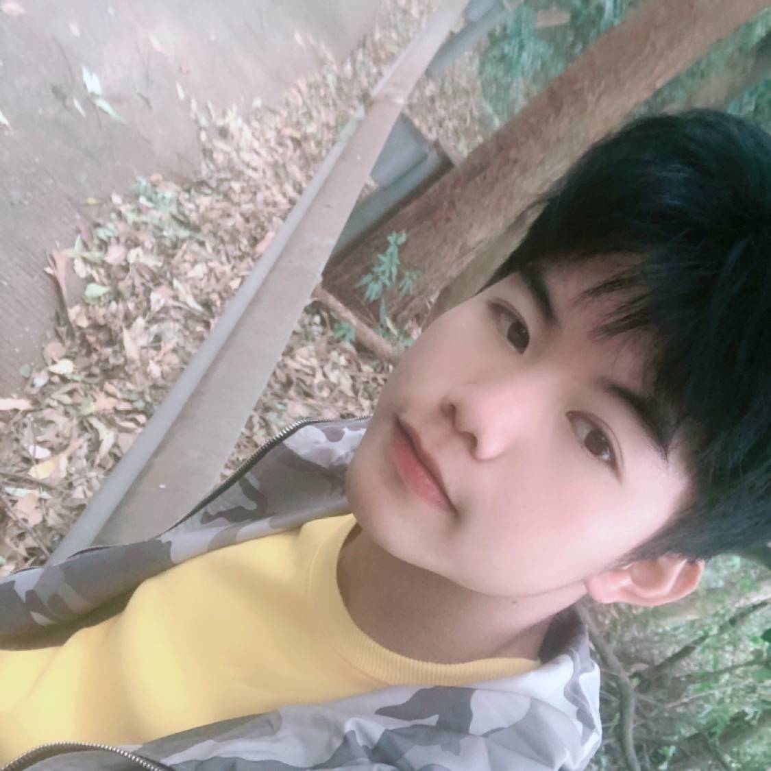 拉长就小伙的照片