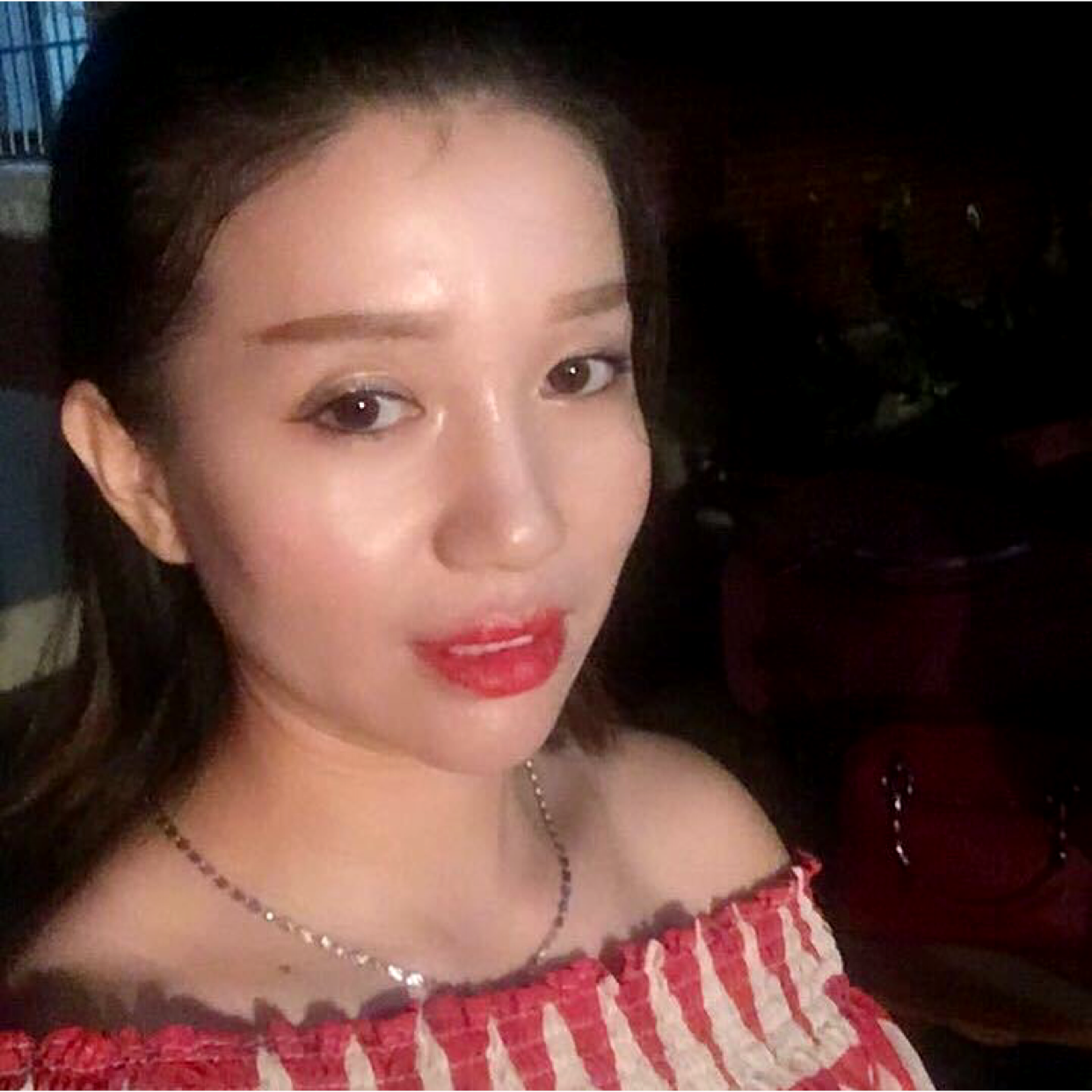 小熊猫爱恋错落的照片