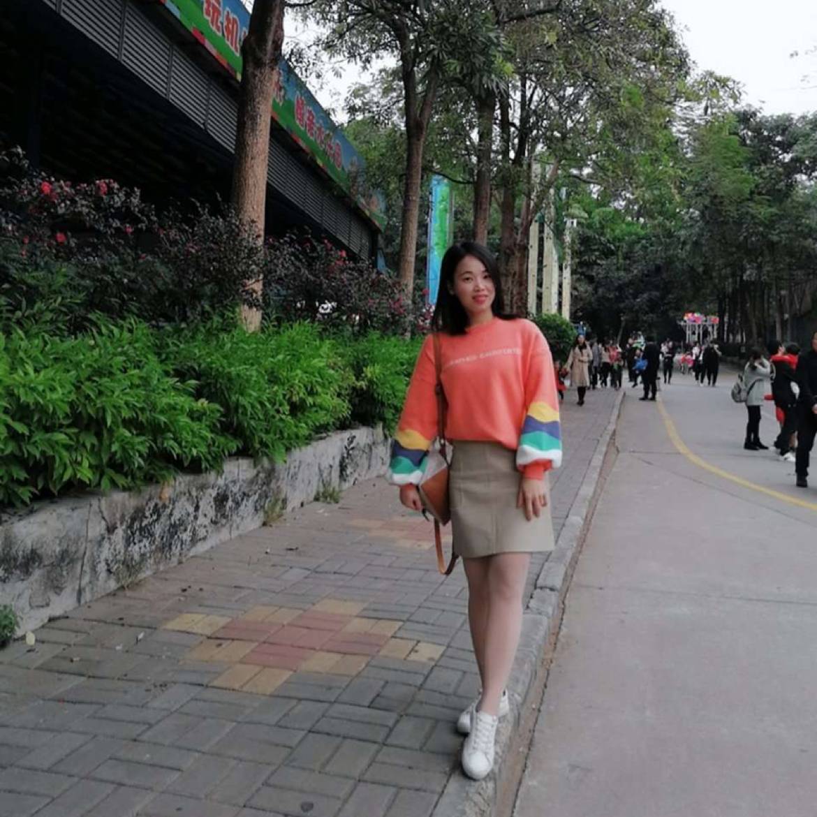 隐藏可爱的照片