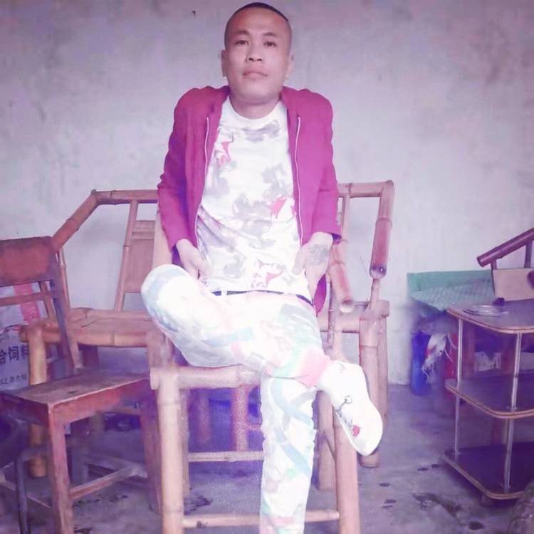 余生灬疼你的照片