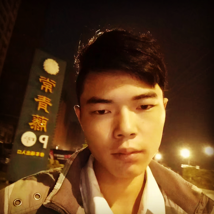 小猫咪给冷酷的照片