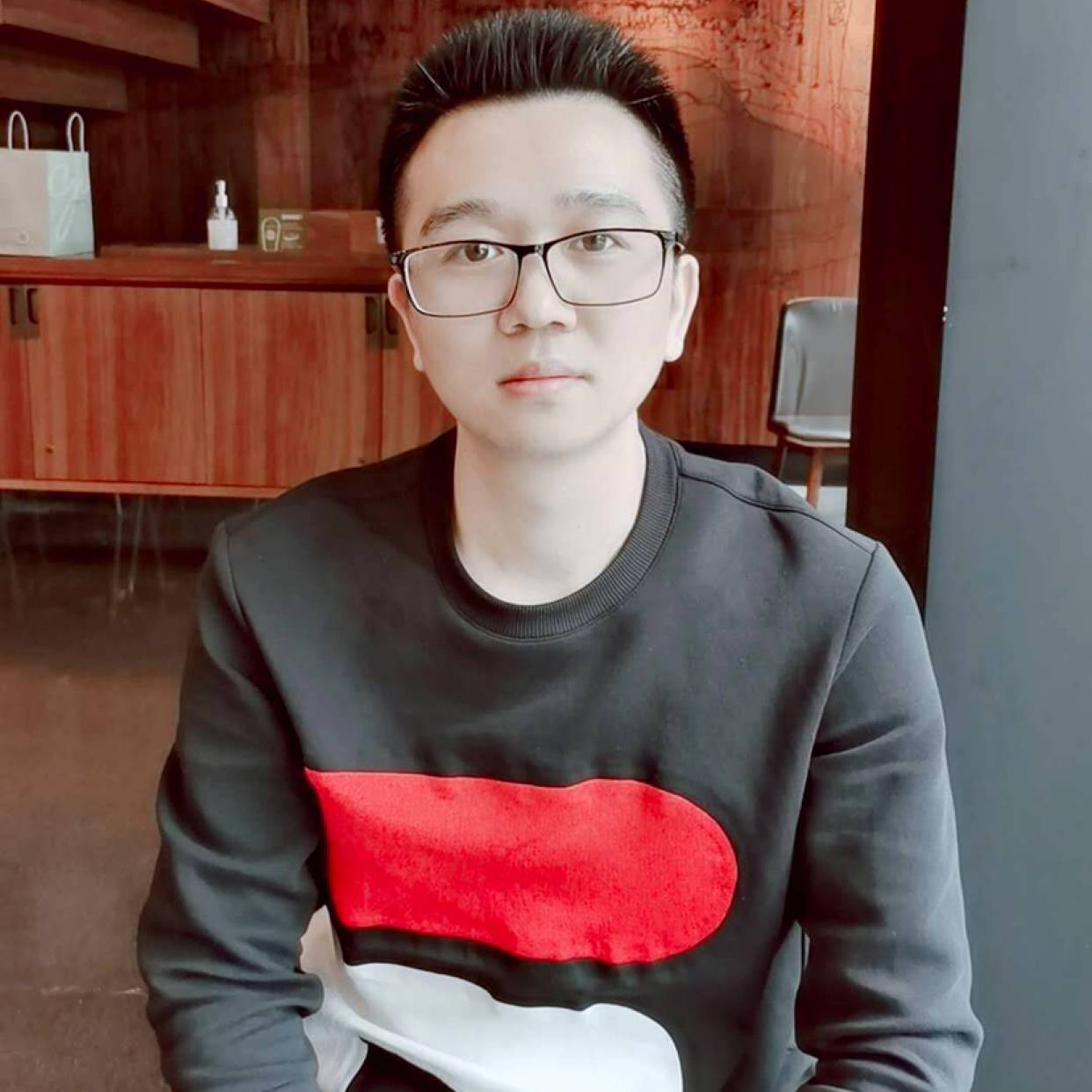 尊云等待传统的照片