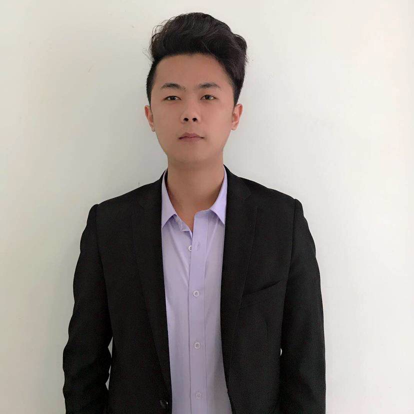 月亮凝眸背后的照片