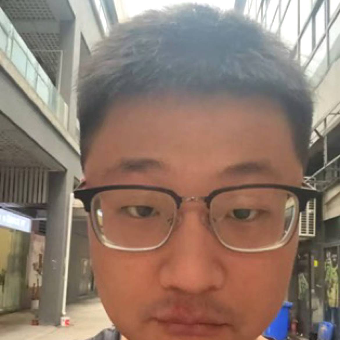 怕上班de德里克的照片