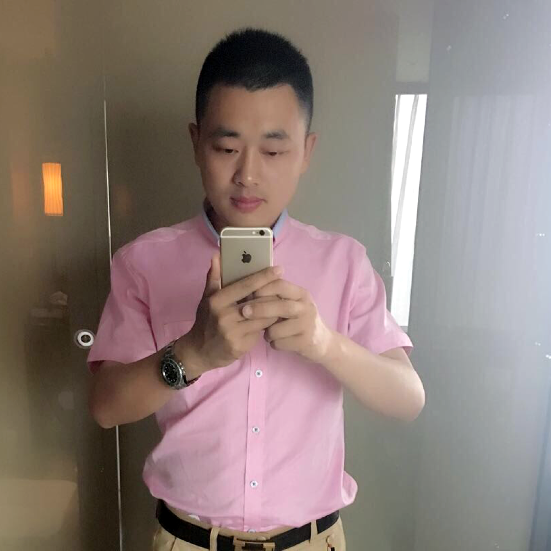 伯人心贤的照片