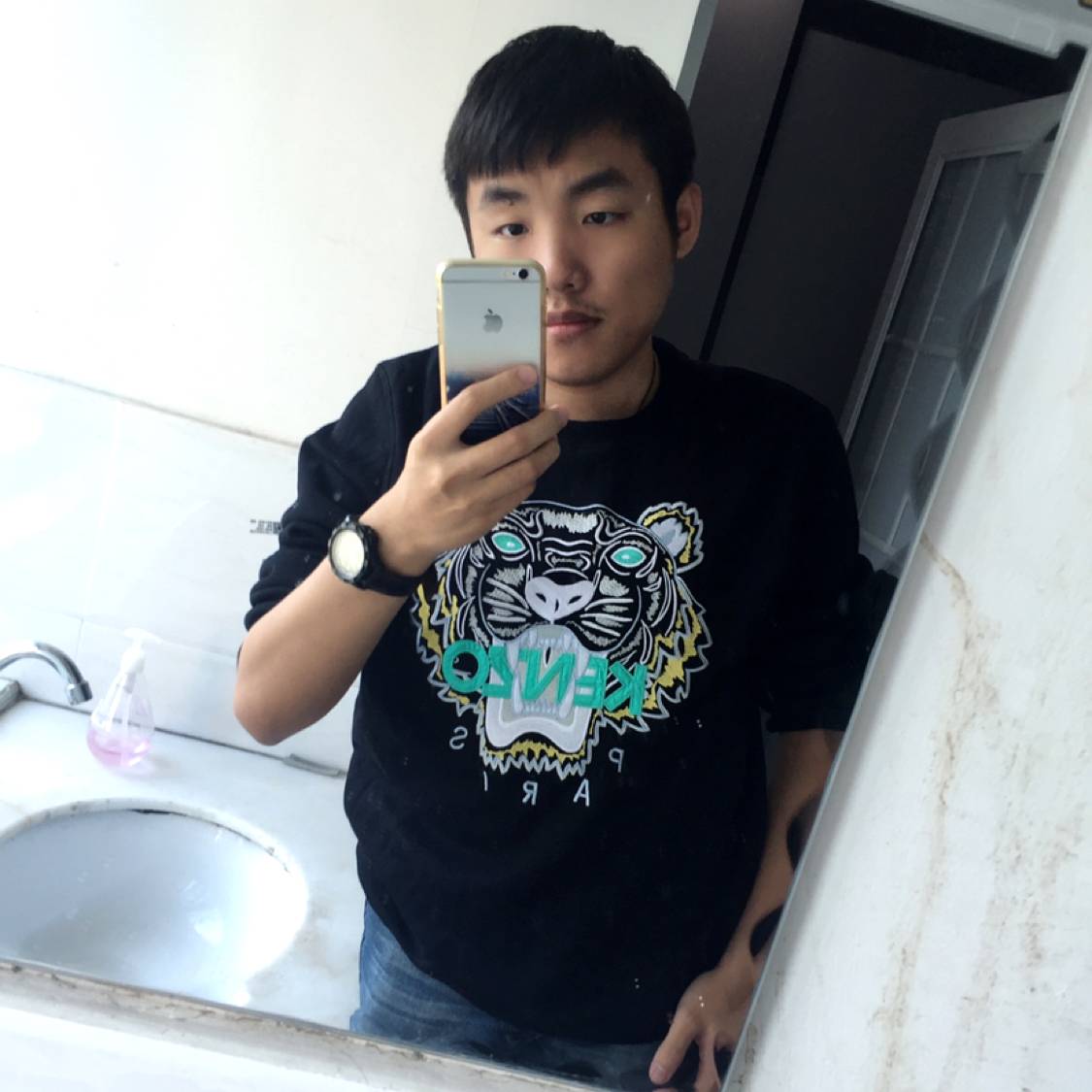 红尘鬼舞的照片
